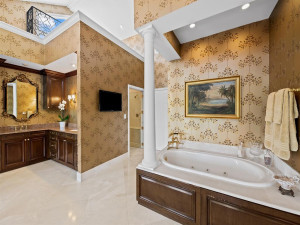 1352 Seminole Drive, Fort Lauderdale, FL 33304