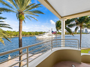 1352 Seminole Drive, Fort Lauderdale, FL 33304