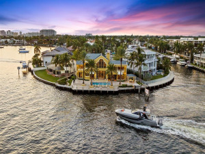 1352 Seminole Drive, Fort Lauderdale, FL 33304