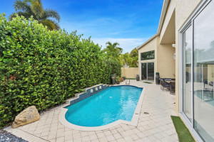 6550 Somerset Circle, Boca Raton, FL 33496
