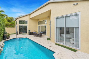 6550 Somerset Circle, Boca Raton, FL 33496