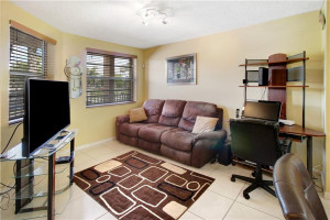 Photo for 7329 Fairfax Drive, 203, Tamarac, FL 33321 - Listing #FX-10381647 7329 Fairfax Drive, 203, Tamarac, FL 33321
