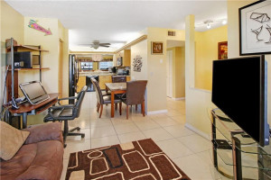 Photo for 7329 Fairfax Drive, 203, Tamarac, FL 33321 - Listing #FX-10381647 7329 Fairfax Drive, 203, Tamarac, FL 33321