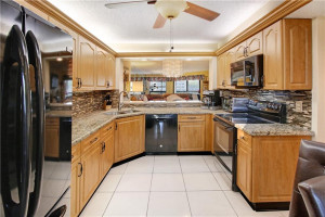 Photo for 7329 Fairfax Drive, 203, Tamarac, FL 33321 - Listing #FX-10381647 7329 Fairfax Drive, 203, Tamarac, FL 33321