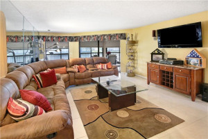 Photo for 7329 Fairfax Drive, 203, Tamarac, FL 33321 - Listing #FX-10381647 7329 Fairfax Drive, 203, Tamarac, FL 33321