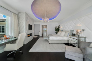 1001 Hillsboro Mile, Hillsboro Beach, FL 33062