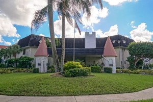 4770 NW 21st Street, 211, Lauderhill, FL 33313