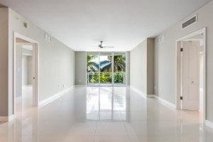 2821 N Ocean Boulevard, 304, Fort Lauderdale, FL 33308