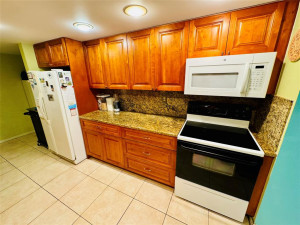 Photo for 3200 Collins Avenue, 10-2, Miami Beach, FL 33140 - Listing #FX-10416586 3200 Collins Avenue, 10-2, Miami Beach, FL 33140