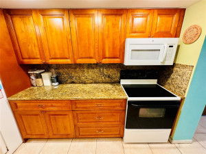 Photo for 3200 Collins Avenue, 10-2, Miami Beach, FL 33140 - Listing #FX-10416586 3200 Collins Avenue, 10-2, Miami Beach, FL 33140