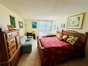 Photo for 3200 Collins Avenue, 10-2, Miami Beach, FL 33140 - Listing #FX-10416586 3200 Collins Avenue, 10-2, Miami Beach, FL 33140