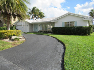 Photo for 3750 NE 29 Avenue, Lighthouse Point, FL 33064 - listing #FX-10371567 3750 NE 29 Avenue, Lighthouse Point, FL 33064