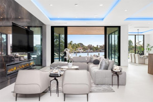 2418 Fryer Point, Fort Lauderdale, FL 33305