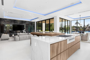 2418 Fryer Point, Fort Lauderdale, FL 33305