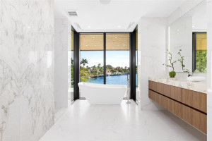 2418 Fryer Point, Fort Lauderdale, FL 33305