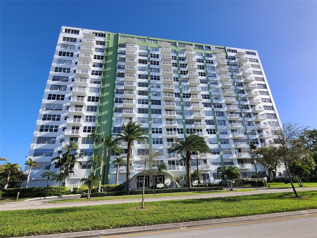 Photo for 2100 Sans Souci Boulevard, A509, North Miami, FL 33181 - Listing #FX-10422870 2100 Sans Souci Boulevard, A509, North Miami, FL 33181