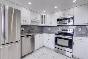 Photo for 575 Oaks Lane, 703, Pompano Beach, FL 33069 - Listing #FX-10423062 575 Oaks Lane, 703, Pompano Beach, FL 33069