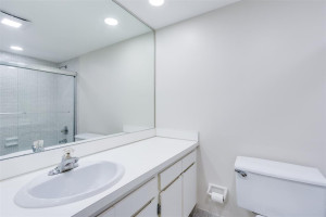 Photo for 575 Oaks Lane, 703, Pompano Beach, FL 33069 - Listing #FX-10423062 575 Oaks Lane, 703, Pompano Beach, FL 33069