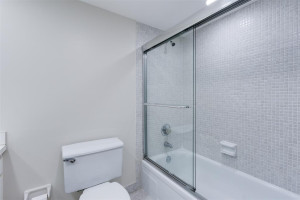 Photo for 575 Oaks Lane, 703, Pompano Beach, FL 33069 - Listing #FX-10423062 575 Oaks Lane, 703, Pompano Beach, FL 33069