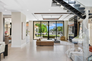 100 Royal Palm Drive, Fort Lauderdale, FL 33301