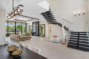 100 Royal Palm Drive, Fort Lauderdale, FL 33301