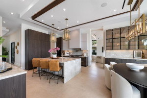 100 Royal Palm Drive, Fort Lauderdale, FL 33301