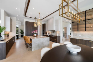 100 Royal Palm Drive, Fort Lauderdale, FL 33301