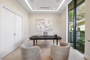 100 Royal Palm Drive, Fort Lauderdale, FL 33301