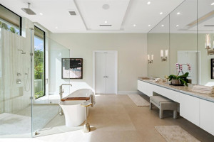 100 Royal Palm Drive, Fort Lauderdale, FL 33301