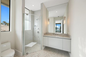 100 Royal Palm Drive, Fort Lauderdale, FL 33301