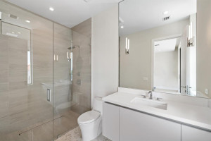 100 Royal Palm Drive, Fort Lauderdale, FL 33301