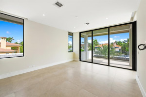 100 Royal Palm Drive, Fort Lauderdale, FL 33301