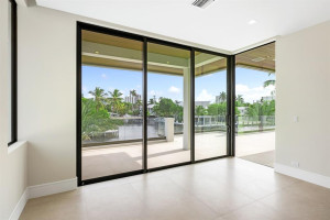 100 Royal Palm Drive, Fort Lauderdale, FL 33301