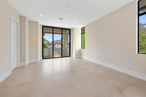 100 Royal Palm Drive, Fort Lauderdale, FL 33301