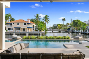 100 Royal Palm Drive, Fort Lauderdale, FL 33301