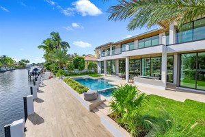 100 Royal Palm Drive, Fort Lauderdale, FL 33301