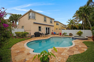 340 NW 153rd Lane, Pembroke Pines, FL 33028
