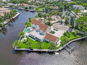 10 Compass Point, Fort Lauderdale, FL 33308