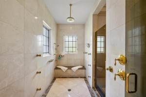 1100 SE 4th Street, Fort Lauderdale, FL 33301