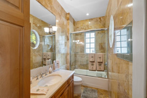 1100 SE 4th Street, Fort Lauderdale, FL 33301