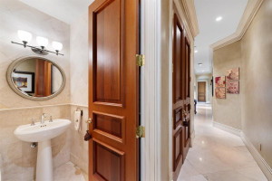 1100 SE 4th Street, Fort Lauderdale, FL 33301