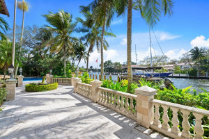 1100 SE 4th Street, Fort Lauderdale, FL 33301