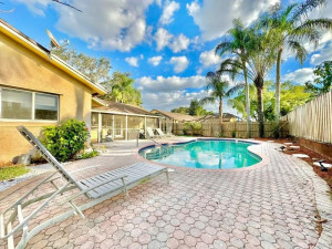 5007 SW 105th Avenue, Cooper City