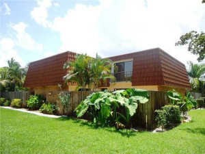 Photo for 3425 San Bernadino Drive, D, Delray Beach, FL 33445 - listing #FX-10427450 3425 San Bernadino Drive, D, Delray Beach, FL 33445