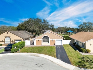 Photo for 9975 SW 59th Court, Cooper City, FL 33328 - Listing #FX-10426005 9975 SW 59th Court, Cooper City, FL 33328