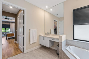 9335 Bayside Circle, Parkland, FL 33076