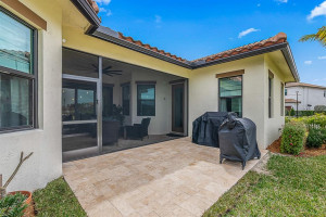 9335 Bayside Circle, Parkland, FL 33076