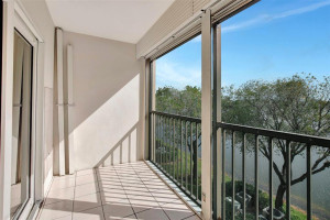 Photo for 1201 SW 141st Avenue, 309J, Pembroke Pines, FL 33027 - Listing #FX-10429806 1201 SW 141st Avenue, 309J, Pembroke Pines, FL 33027