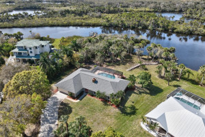 857 Robin Lane, Sebastian, FL 32958