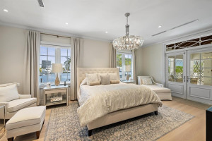 Ultra Luxurious Primary Suits with Dual Bathrooms and Closets